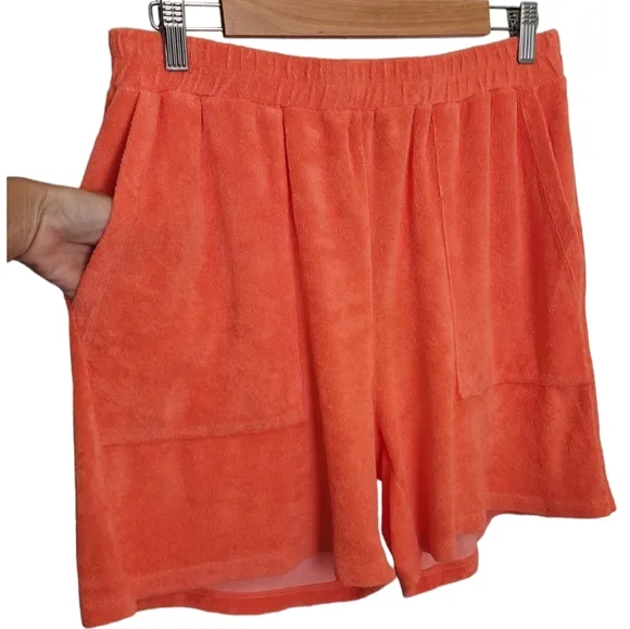 🆕️ Monrow Terry Cloth Shorts