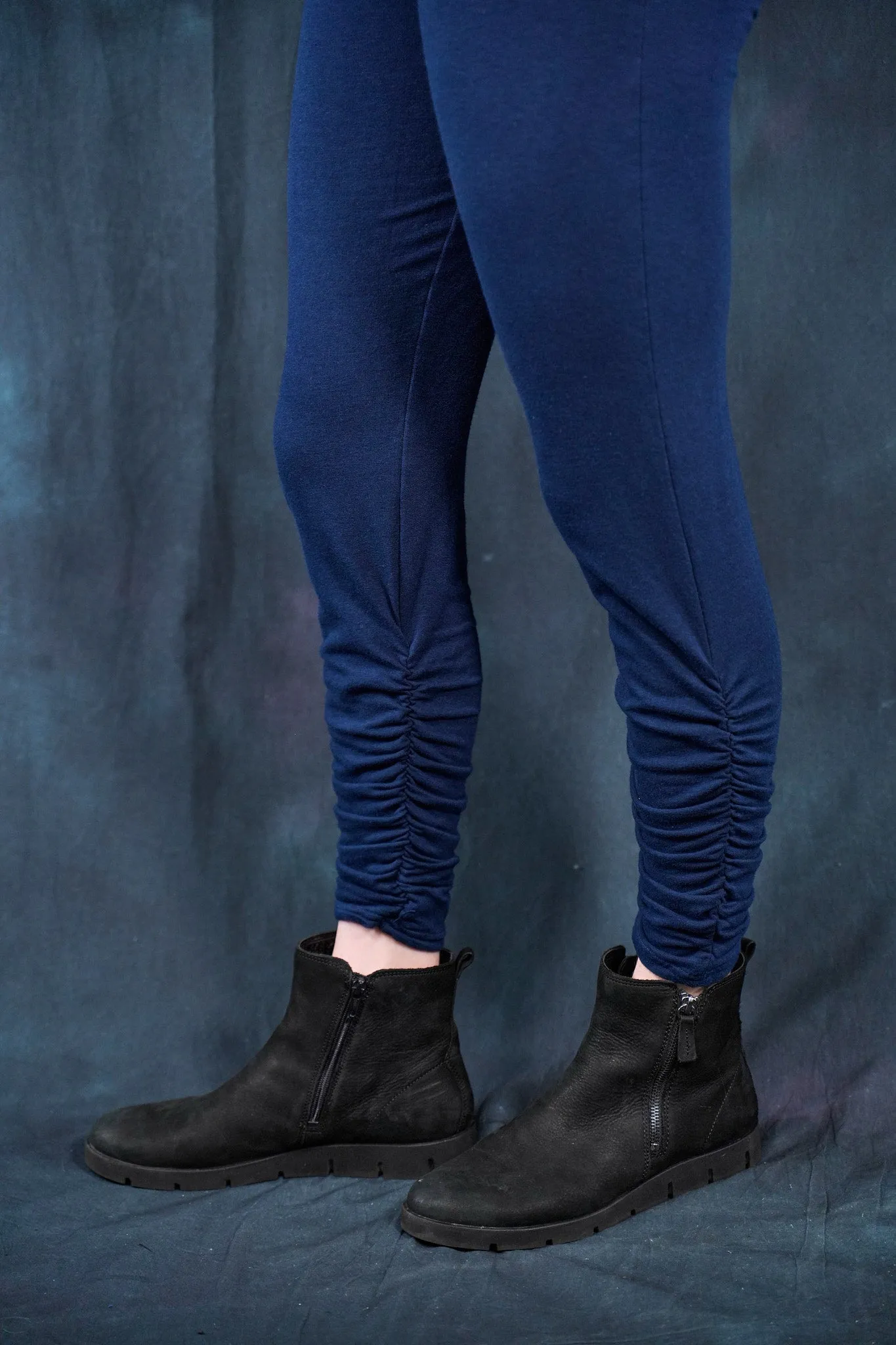 3323 Winterweight Bamboo Gather Legging Mood Blue-U