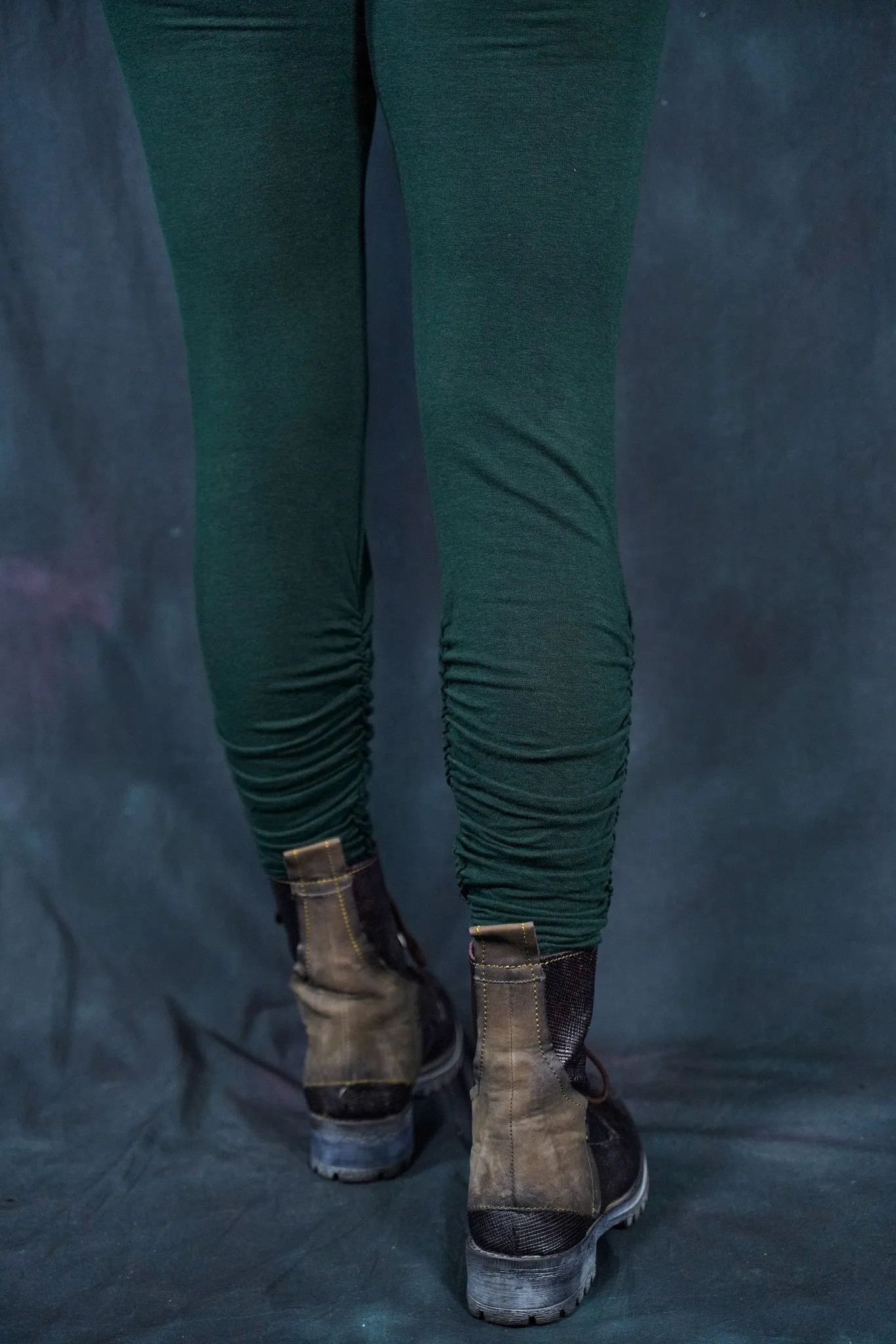 3323 Winterweight Bamboo Gather Legging- Silas-U