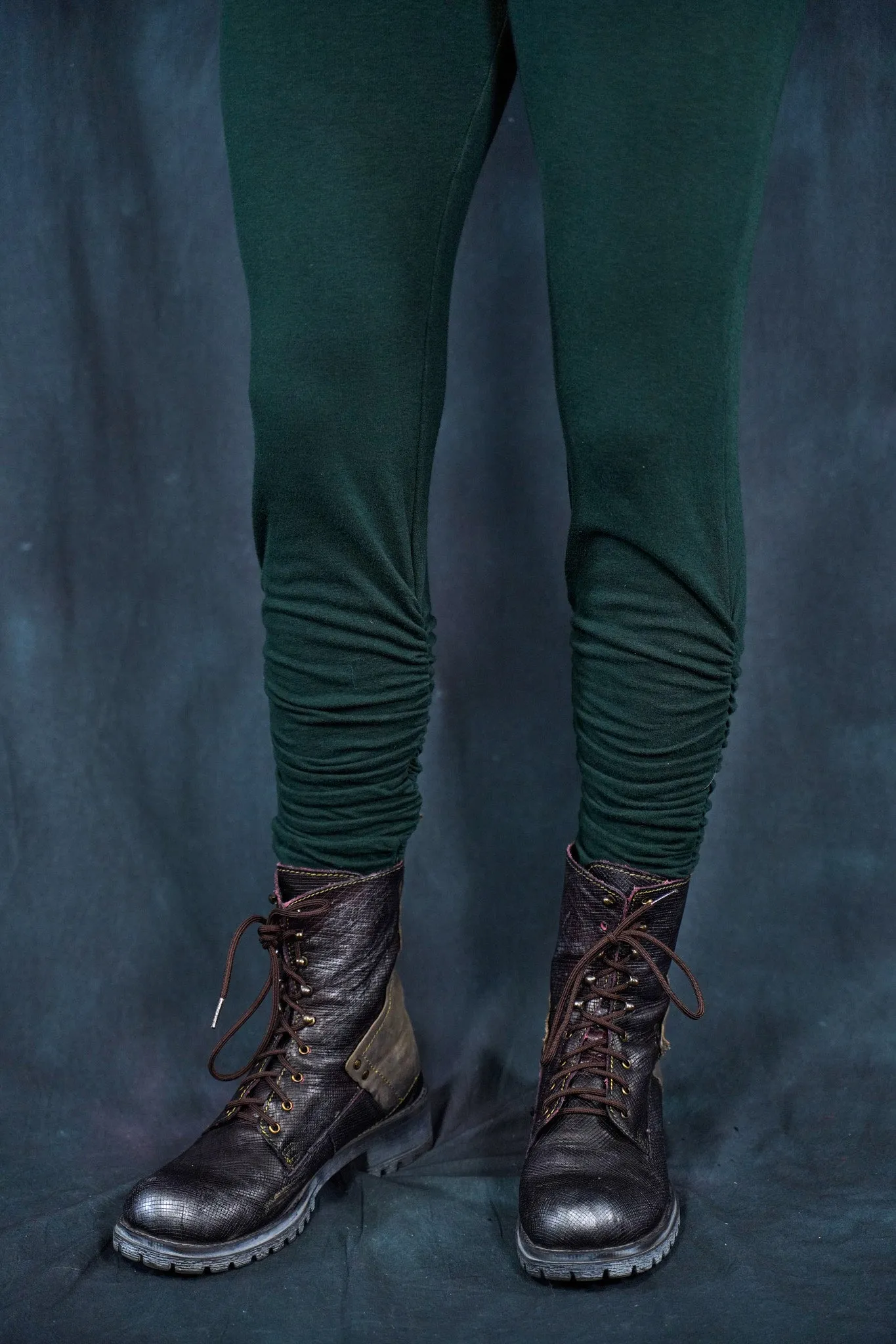 3323 Winterweight Bamboo Gather Legging- Silas-U