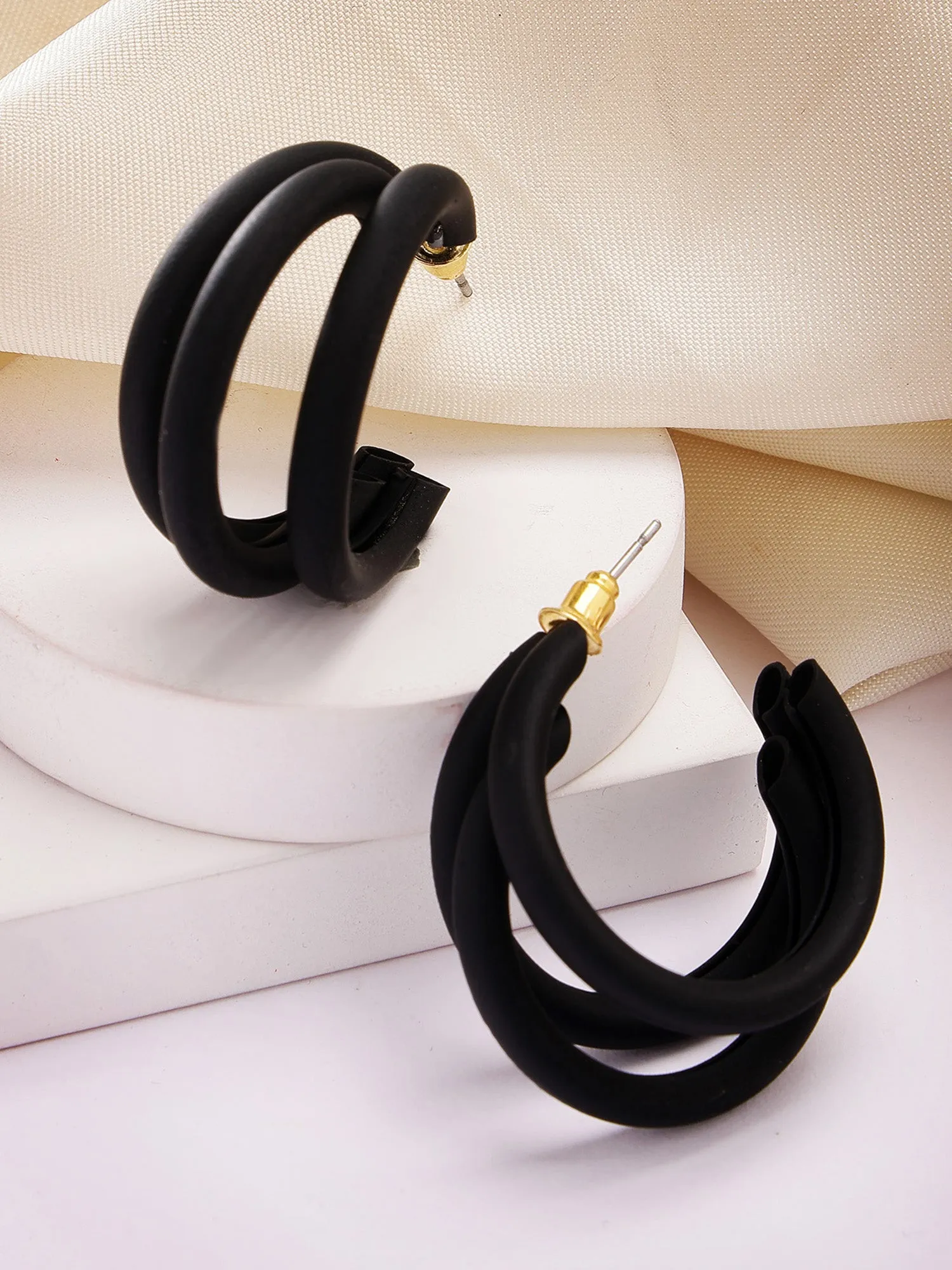 Bohey by KARATCART Matte Finish Black Half Hoop Earrings