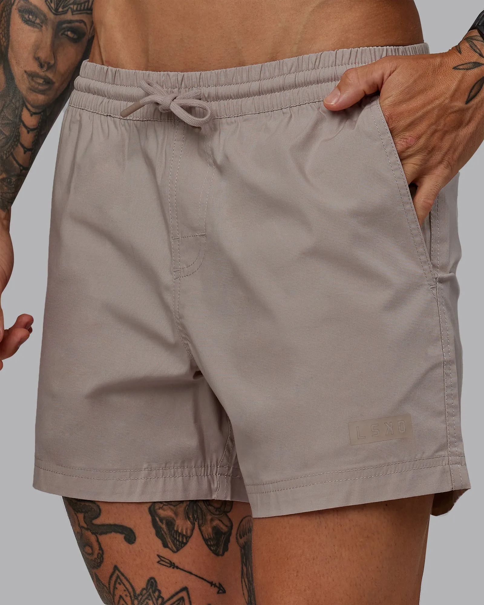 Daily 5" Short - Shale Beige