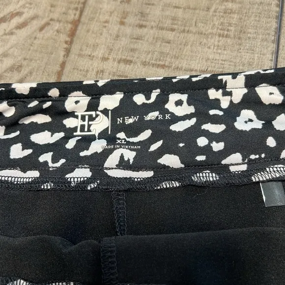 EP New York 16” High Rise Black And White Print Golf Skirt Size XL
