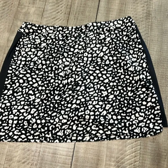 EP New York 16” High Rise Black And White Print Golf Skirt Size XL
