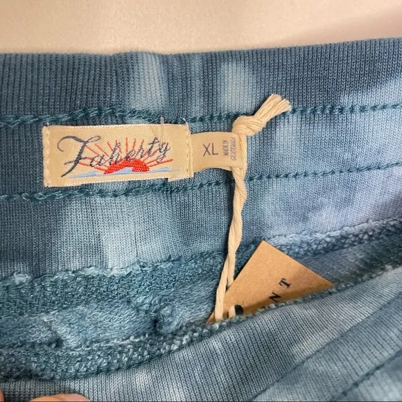 Faherty Go Easy Short in Majolica Blue, XL