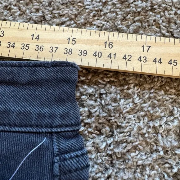 Good American Cut Off Shorts