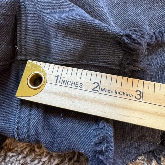 Good American Cut Off Shorts