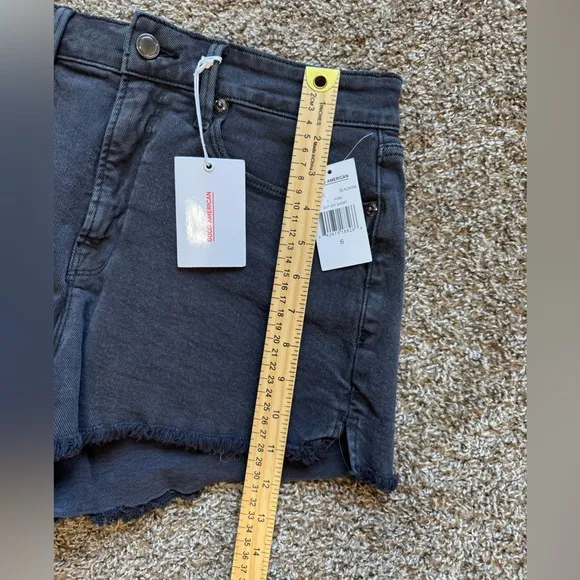 Good American Cut Off Shorts