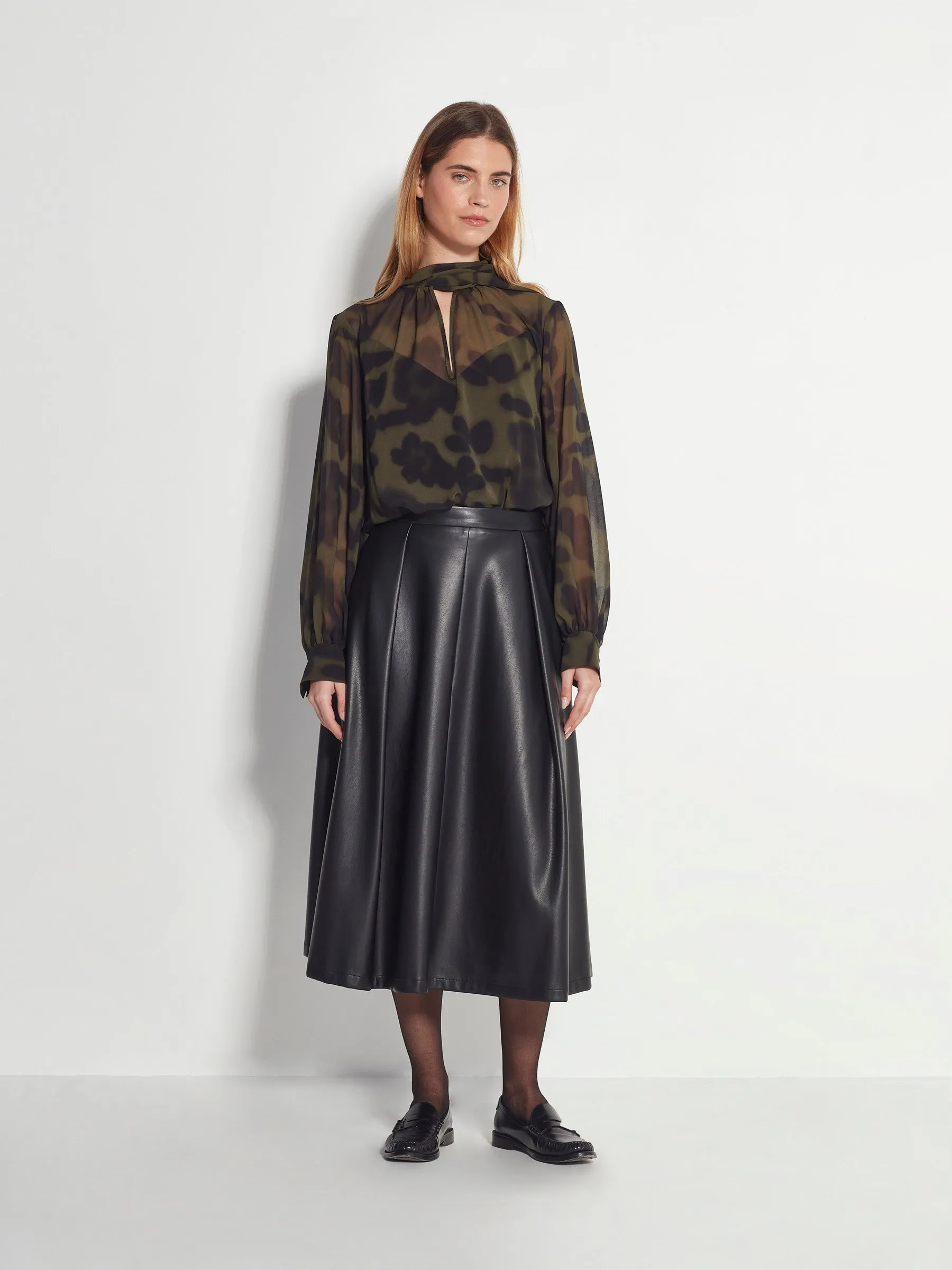 Juliette Hogan Coco Shirt - Midnight Floral