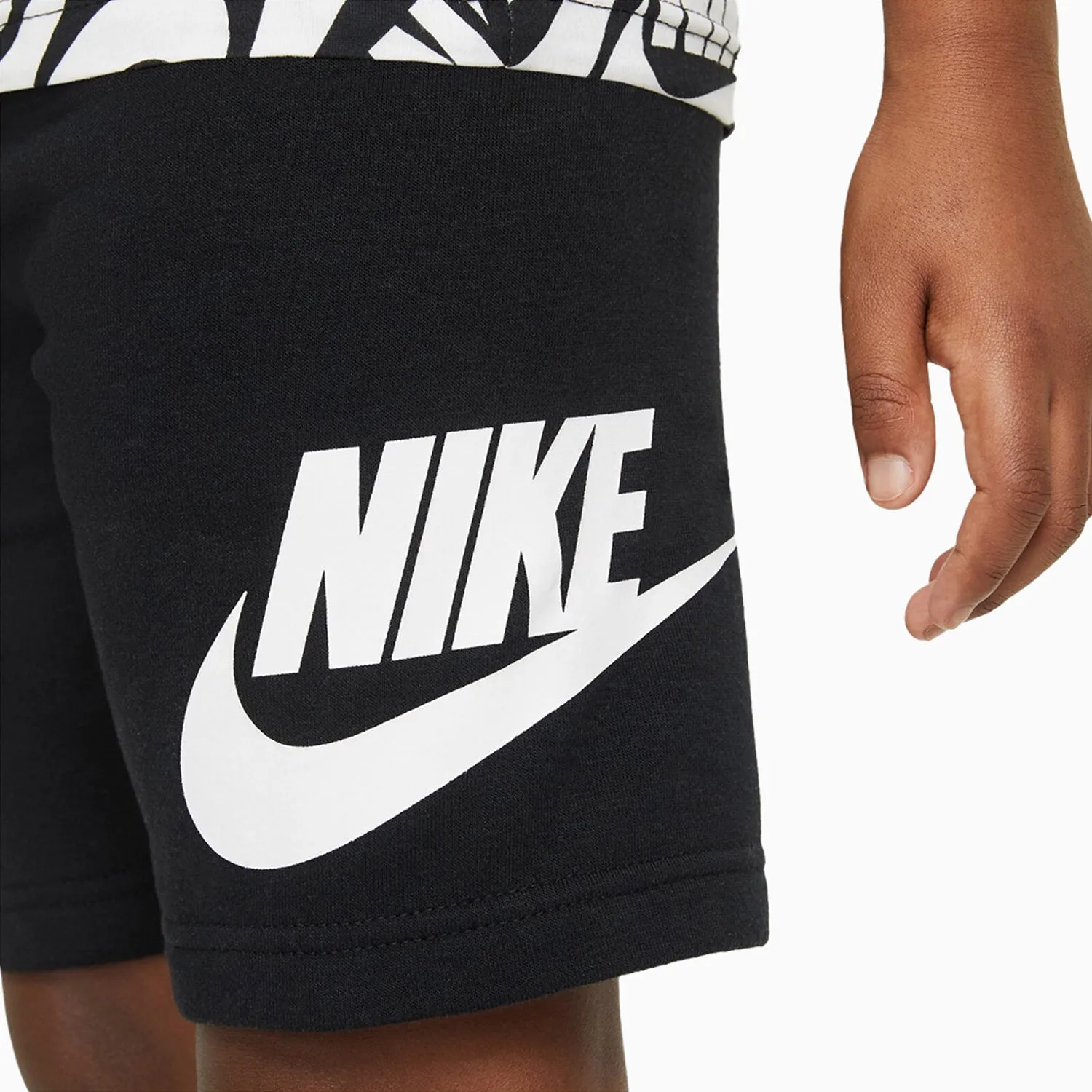 Kid's Sportswear Futura Toss T-Shirt and Short Outfit