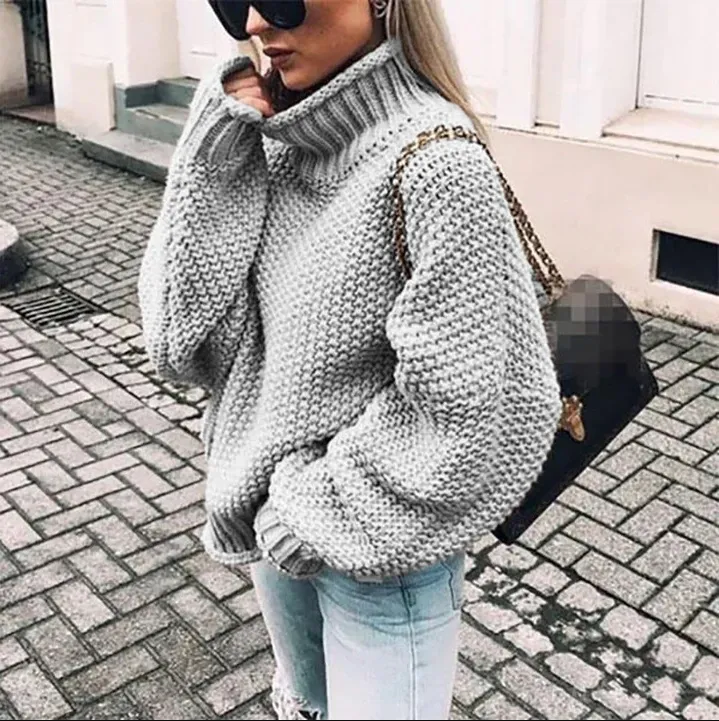 Leyna Turtleneck