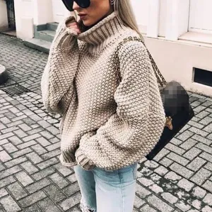 Leyna - turtleneck