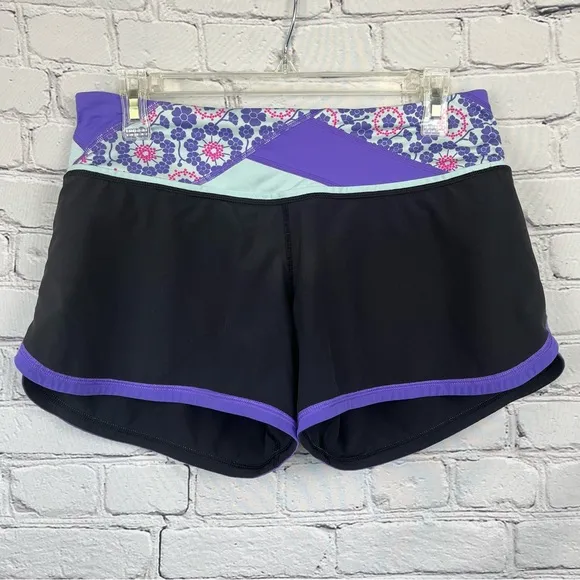 Lululemon Groovy Run Shorts Sz 6