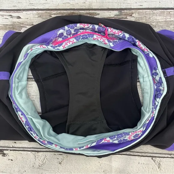 Lululemon Groovy Run Shorts Sz 6