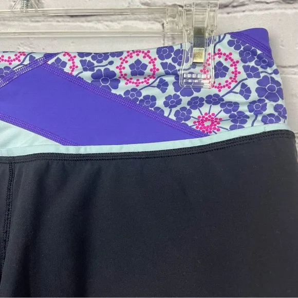 Lululemon Groovy Run Shorts Sz 6