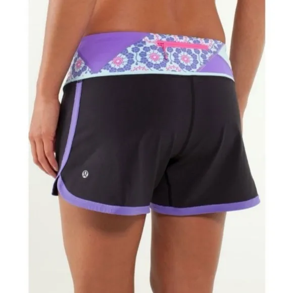Lululemon Groovy Run Shorts Sz 6