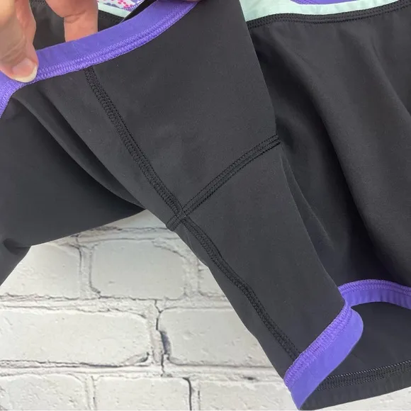 Lululemon Groovy Run Shorts Sz 6