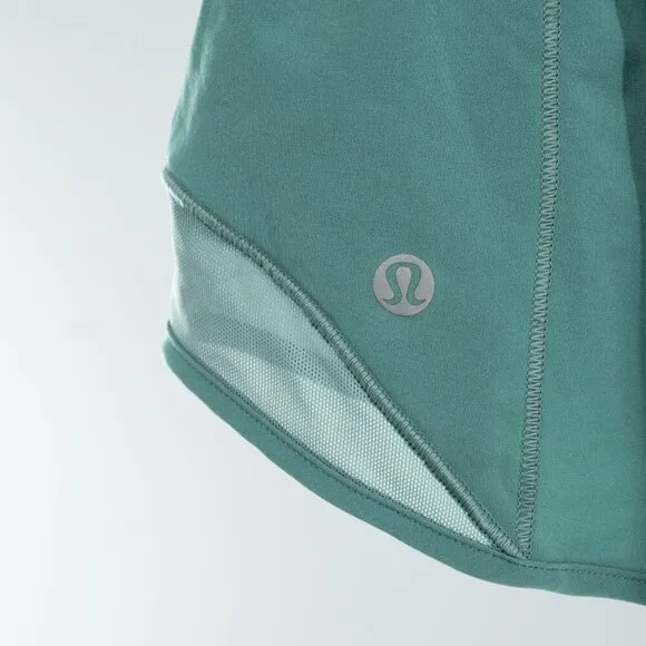 Lululemon Hotty Hot Short II *2.5&quot; Frosted Pine | 8