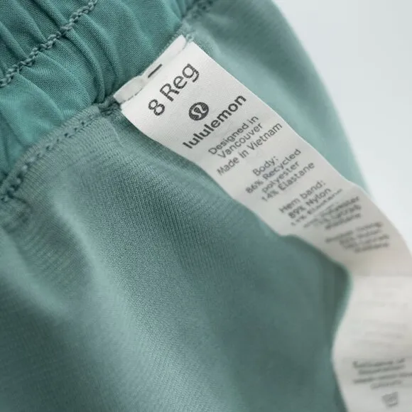 Lululemon Hotty Hot Short II *2.5&quot; Frosted Pine | 8