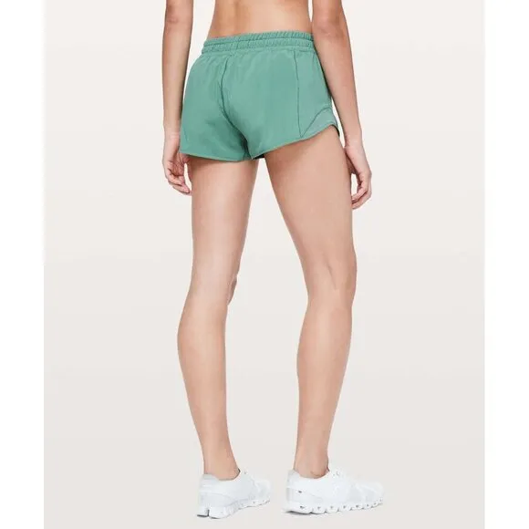 Lululemon Hotty Hot Short II *2.5&quot; Frosted Pine | 8