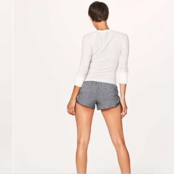 Lululemon Hotty Hot Short II *2.5&quot; Heather Lux Multi Black / Heathered Black