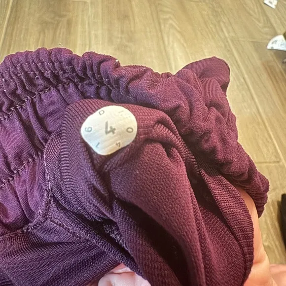 Lululemon Hotty Hot Short II *Long 4&quot; size 4 color Marvel Purple
