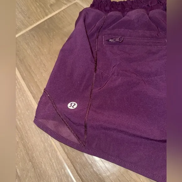 Lululemon Hotty Hot Short II *Long 4&quot; size 4 color Marvel Purple
