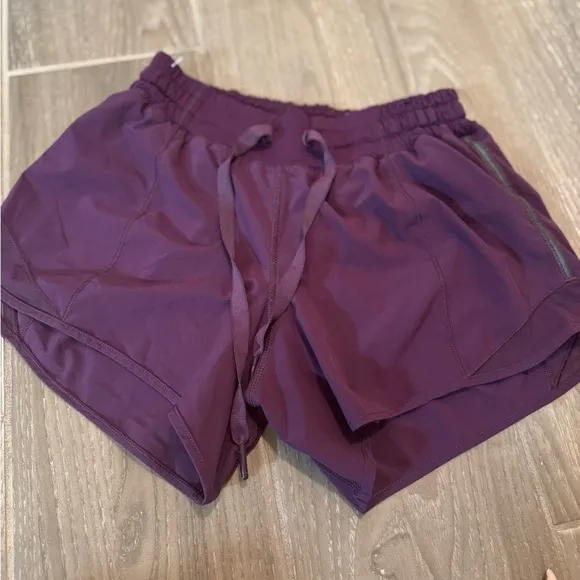 Lululemon Hotty Hot Short II *Long 4&quot; size 4 color Marvel Purple