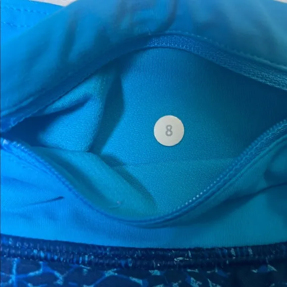 Lululemon Run Times ShortSamba Snake Kayak Blue Hero Blue / Kayak Blue size 8