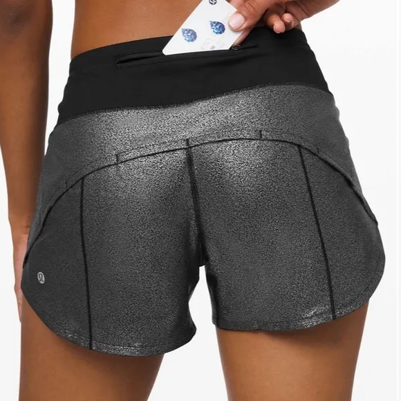 Lululemon Speed Up Short Long 4&quot; FoilLuminosity Print Black Silver/Black Size 4