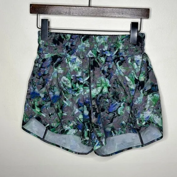 LULULEMON Track That Mid-Rise Short 5&quot; Rapid Flourish Blue Green Sz 4 {K18}