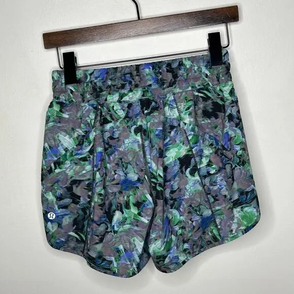 LULULEMON Track That Mid-Rise Short 5&quot; Rapid Flourish Blue Green Sz 4 {K18}