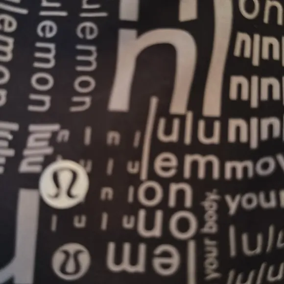 Lululemon Wunder Train Contour Fit High-Rise Short 8&quot; Ombre Black Multi