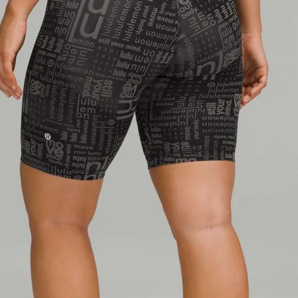 Lululemon Wunder Train Contour Fit High-Rise Short 8&quot; Ombre Black Multi