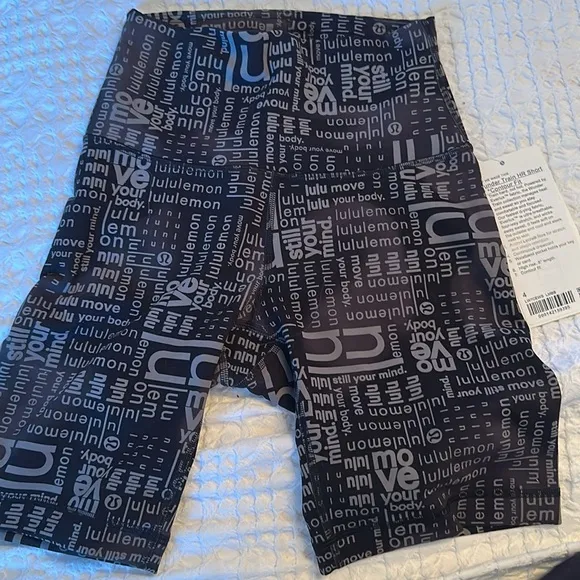 Lululemon Wunder Train Contour Fit High-Rise Short 8&quot; Ombre Black Multi