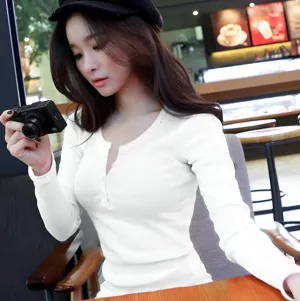 Marion - the chic long sleeve shirt with button detail