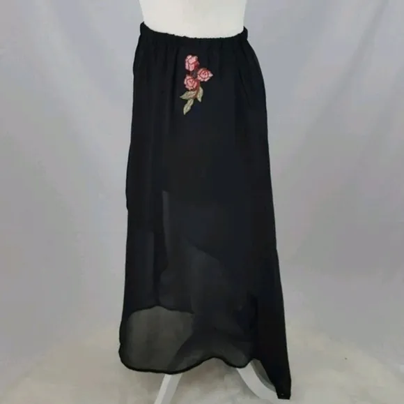 Monteau - Black Floral Tiered Sheer Maxi Skirt