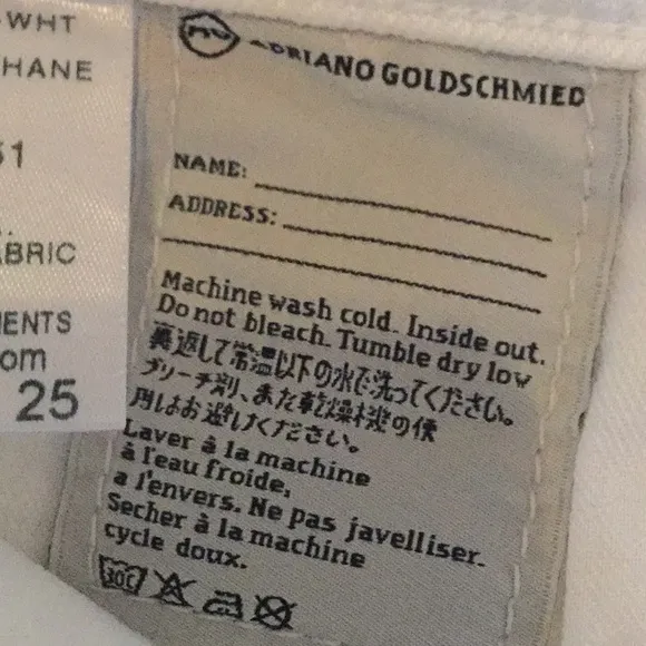 NWOT AG The Hailey Ex-Boyfriend Roll-Up Jean Shorts