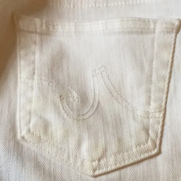 NWOT AG The Hailey Ex-Boyfriend Roll-Up Jean Shorts