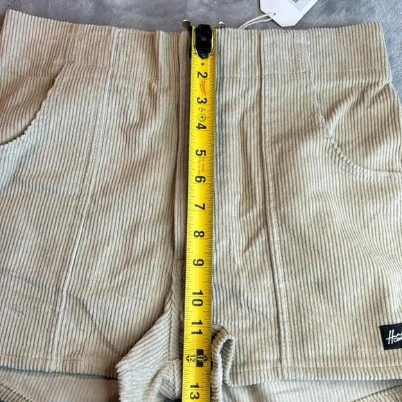 NWT Hammies Corduroy Shorts Sand Size 30