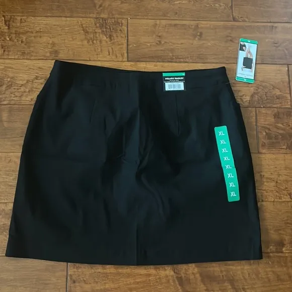 NWT Hilary Radley Womens Skort Skirt Black A Line Stretch Pockets Inner Shorts