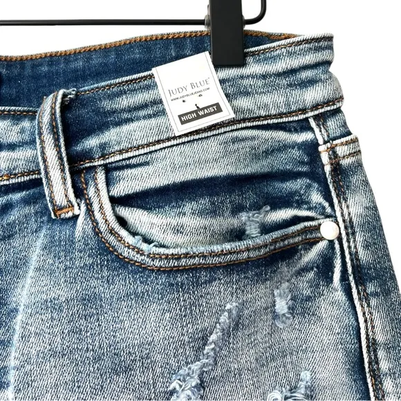 NWT Judy Blue High Waist Adjustable Button Distressed Shorts Stretch Size XL