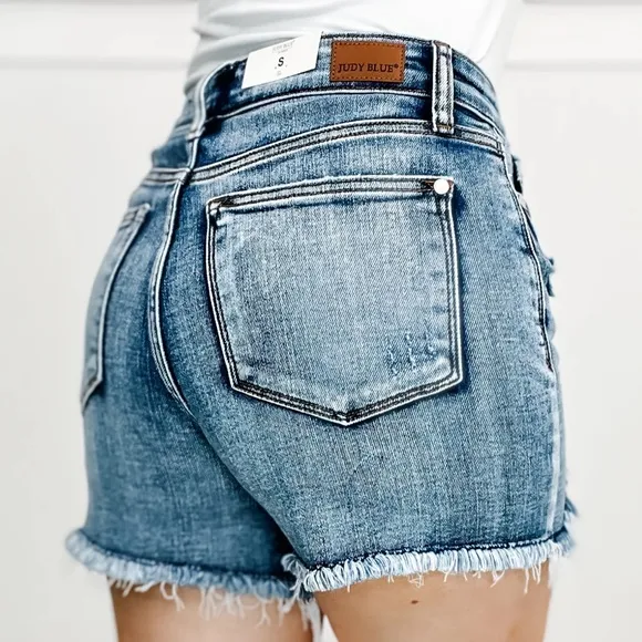 NWT Judy Blue High Waist Adjustable Button Distressed Shorts Stretch Size XL
