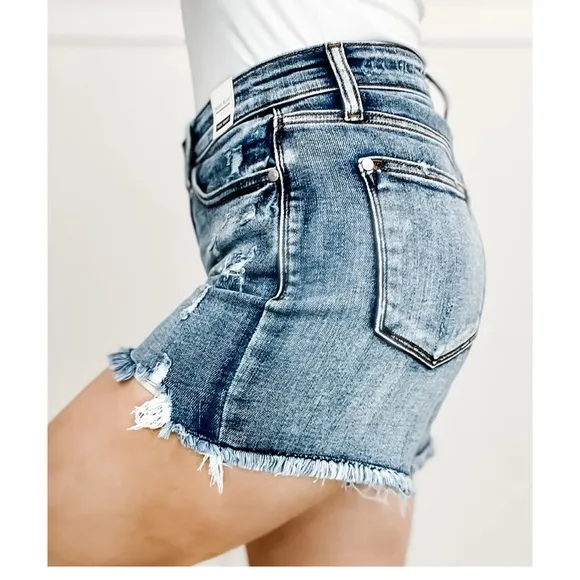 NWT Judy Blue High Waist Adjustable Button Distressed Shorts Stretch Size XL