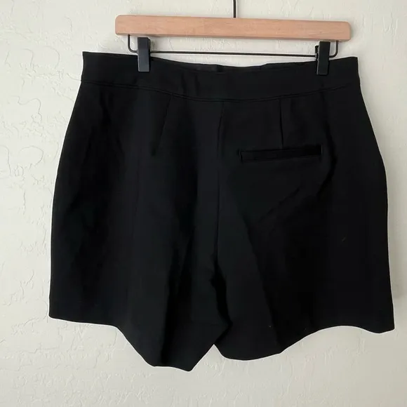 NWT Spanx the perfect A Line shorts black 1X