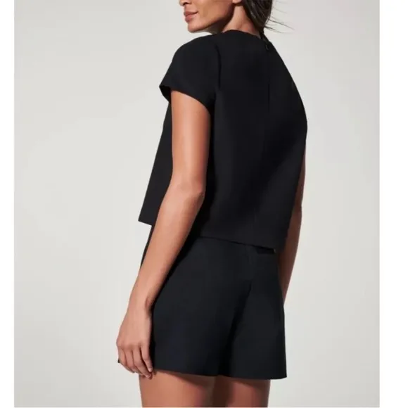 NWT Spanx the perfect A Line shorts black small