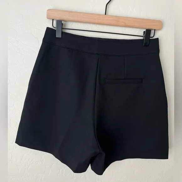 NWT Spanx the perfect A Line shorts black small