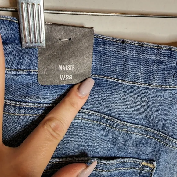 NWT TRUE RELIGION Maisie Raw Hem Shorts