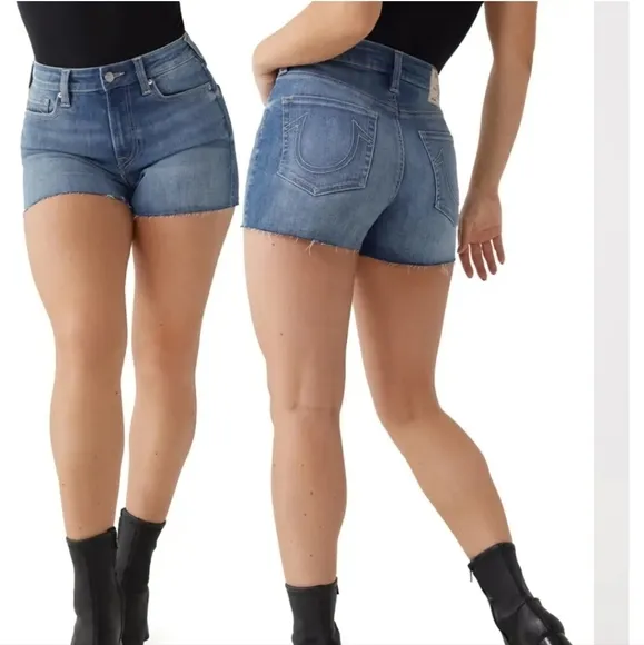 NWT TRUE RELIGION Maisie Raw Hem Shorts