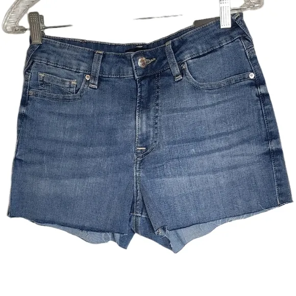 NWT TRUE RELIGION Maisie Raw Hem Shorts